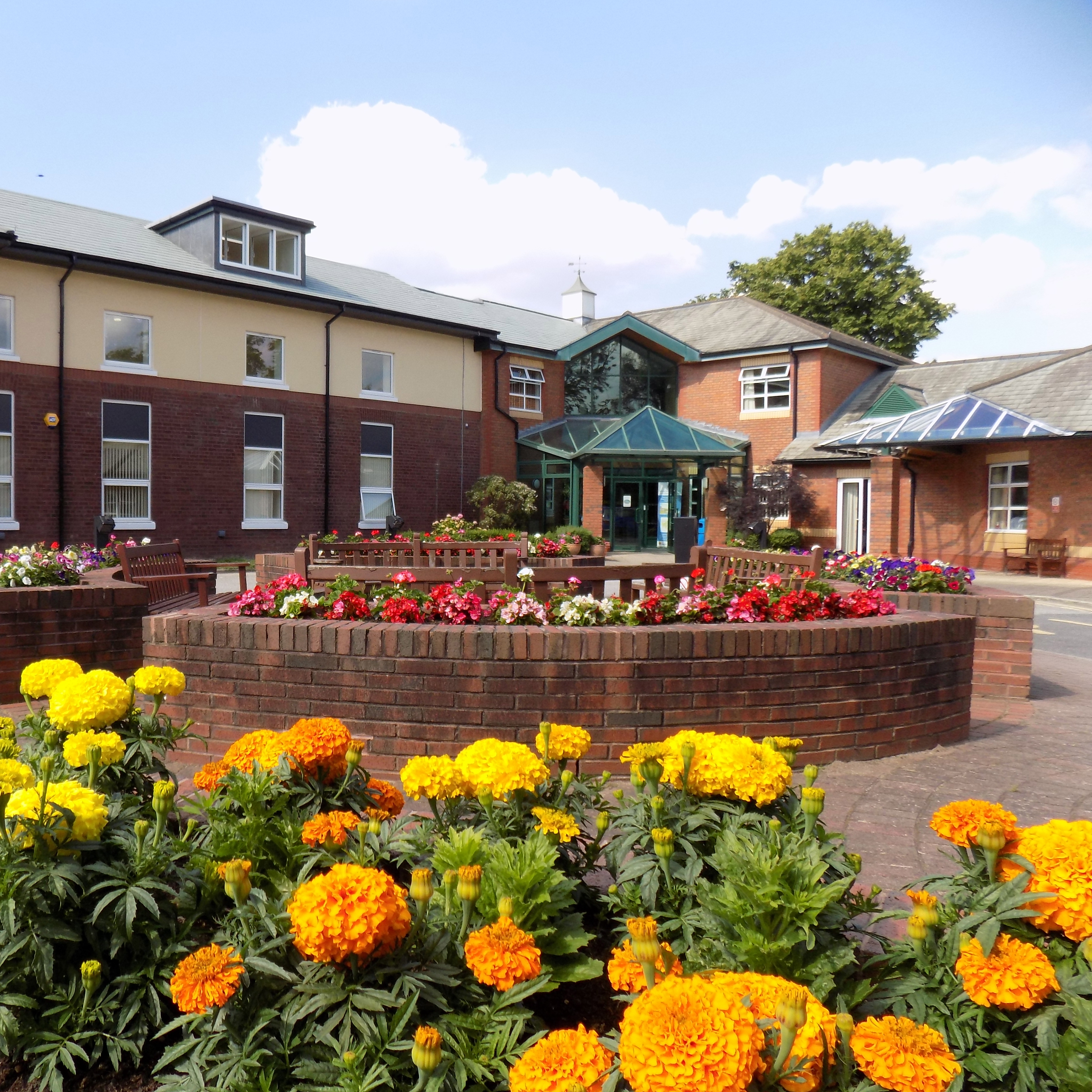 wirral_hospice_extension_square_july_2014